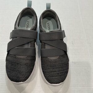 Vionic Women’s Aimmy Gray Mesh Athletic Tennis Shoes Sneakers Sz 8